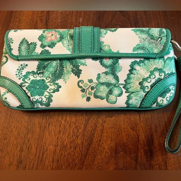 Burberry London Green and Pink Floral Wristlet - Picture 4 of 6